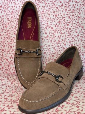 Munro 9SS Gryffin Bit-Detail Loafers